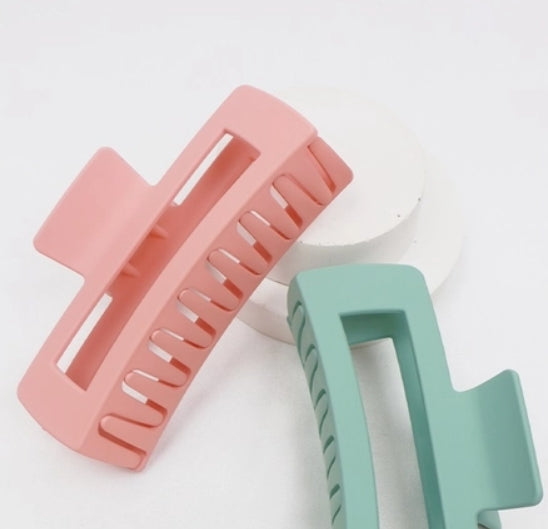 Jumbo Claw Clip (Color May Vary)