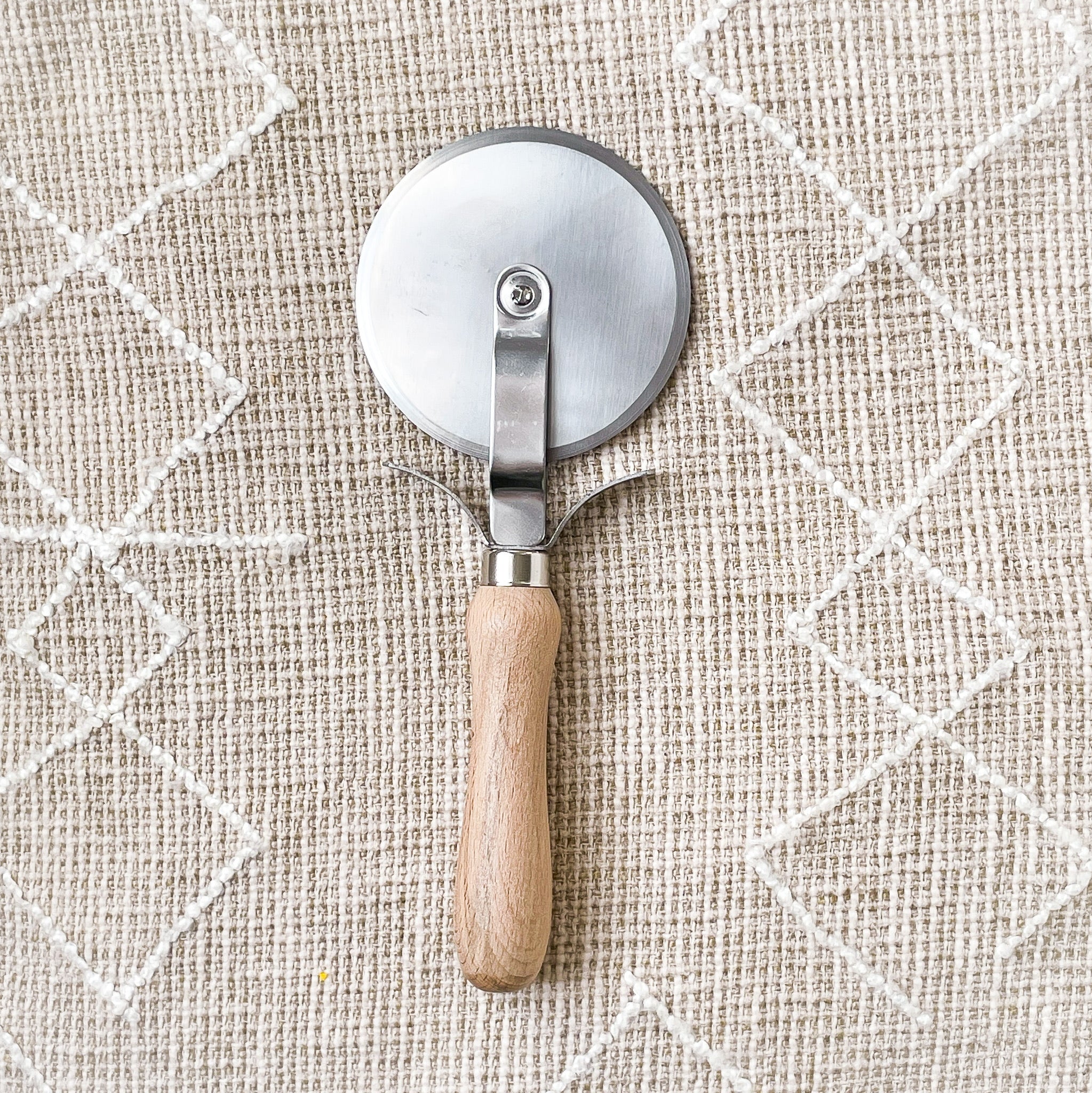 Beechwood Pizza Slicer